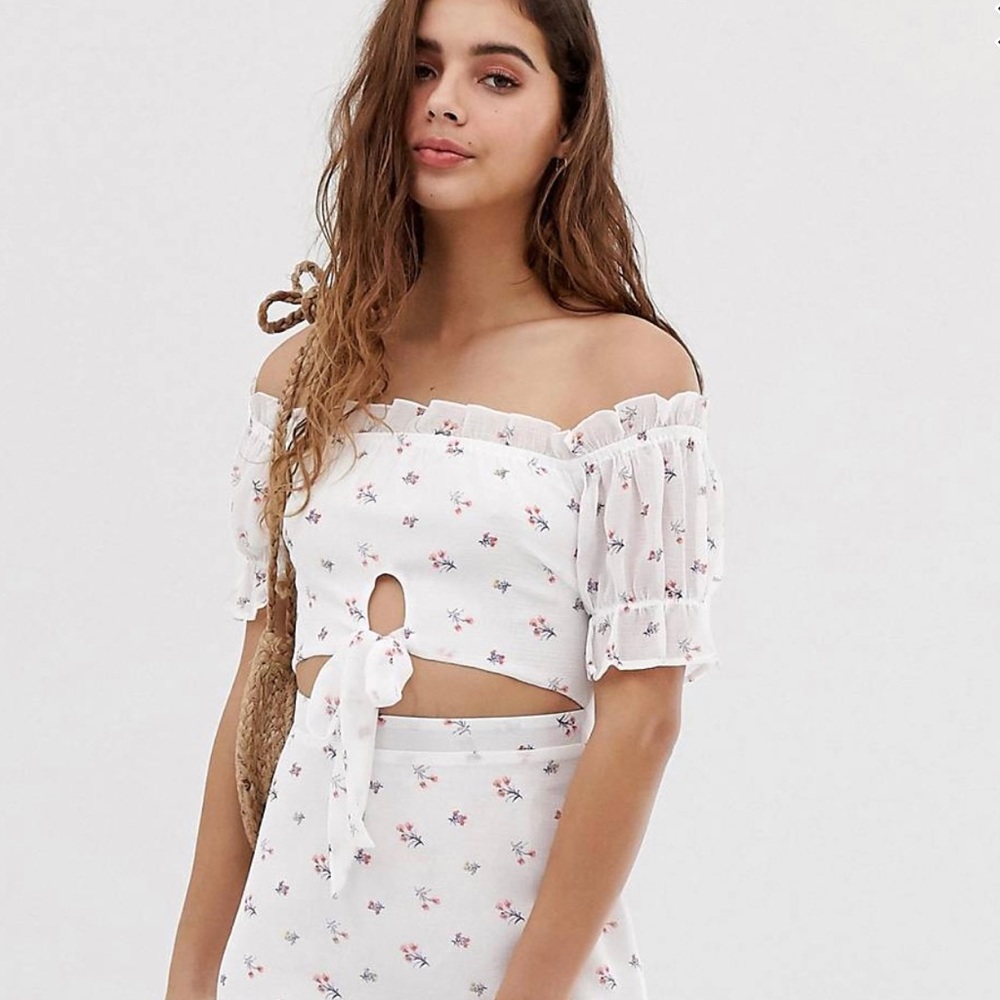 Wild Honey ASOS Cut Out White Floral Dress Never Worn - Picture 2 of 6